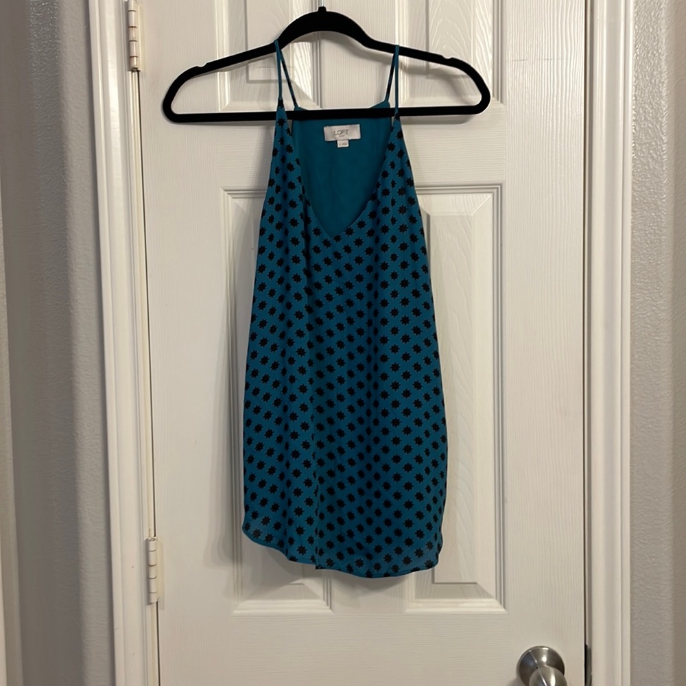Everything must go! Loft outlet tank top size small